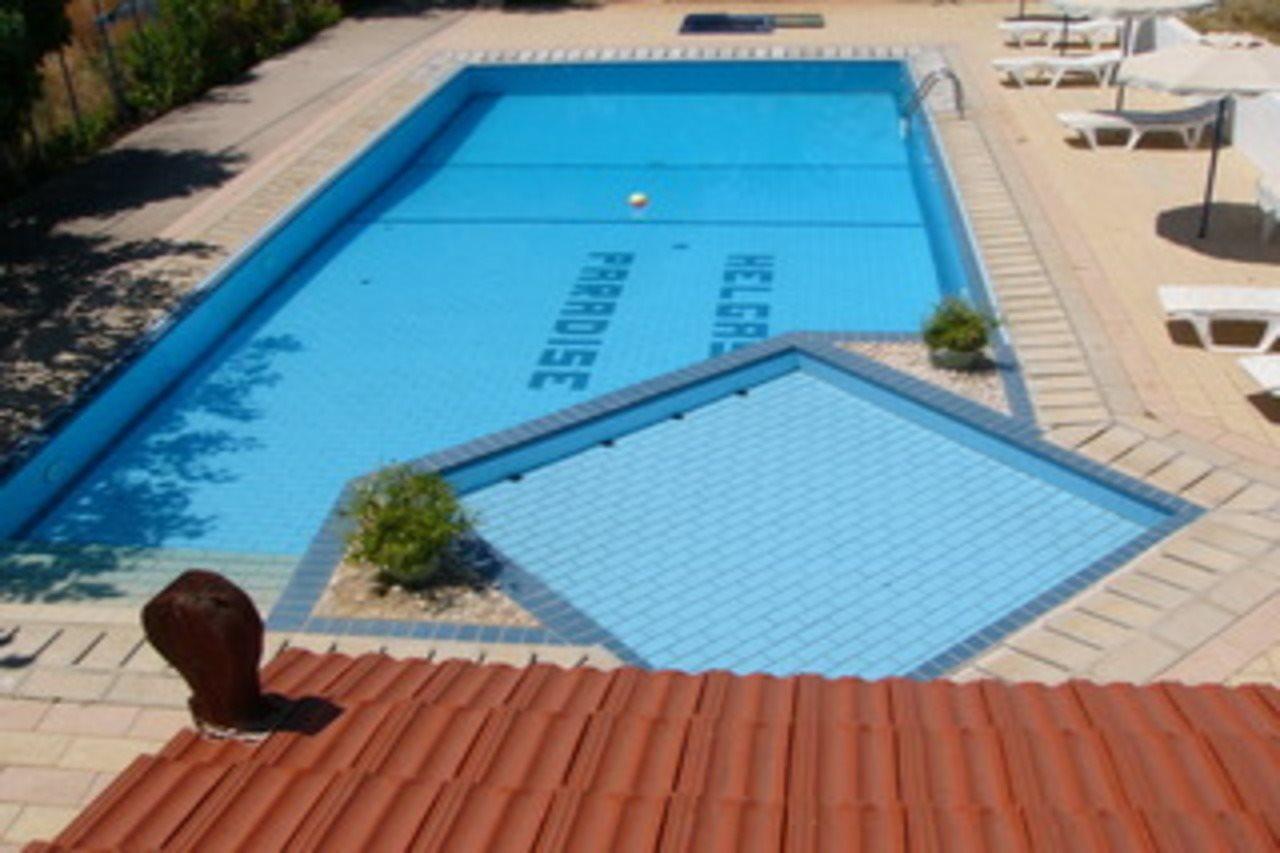 Hotell Helgas Paradise 2*
