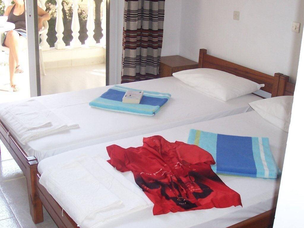 Hotell Helgas Paradise 2*