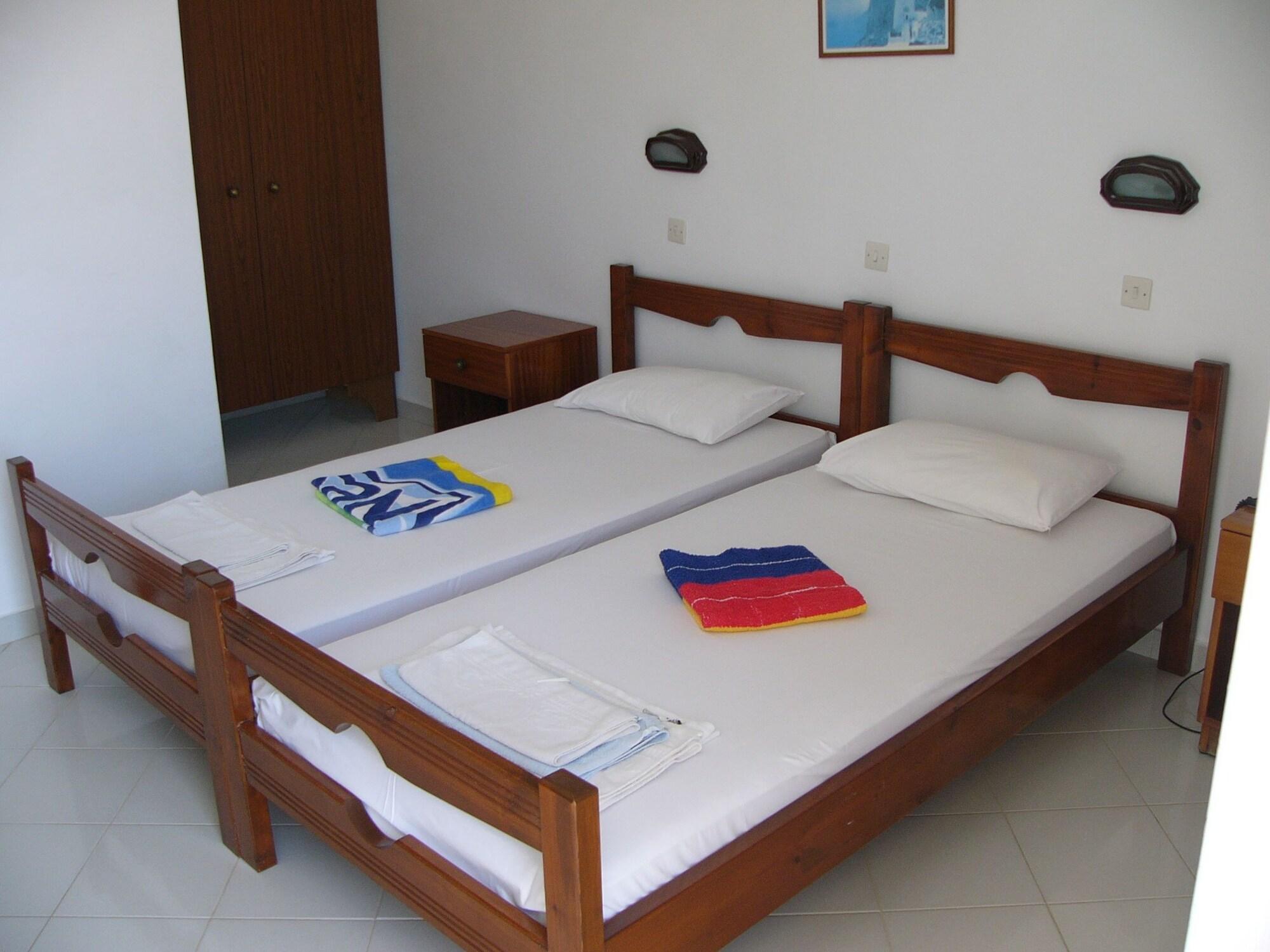 Helgas Paradise Hotell 2*