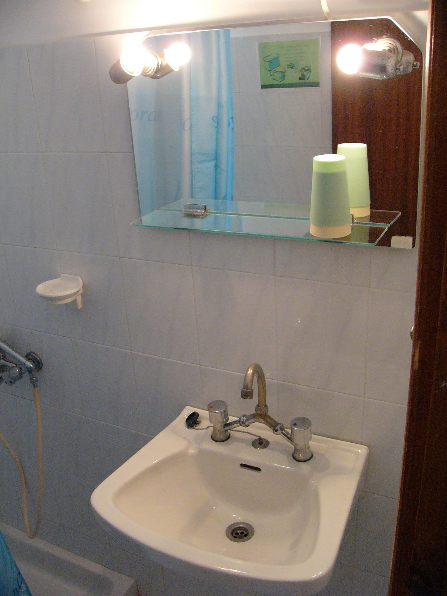 Hotell Helgas Paradise 2*