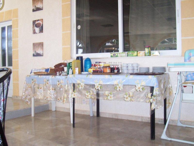 Helgas Paradise Hotell 2*