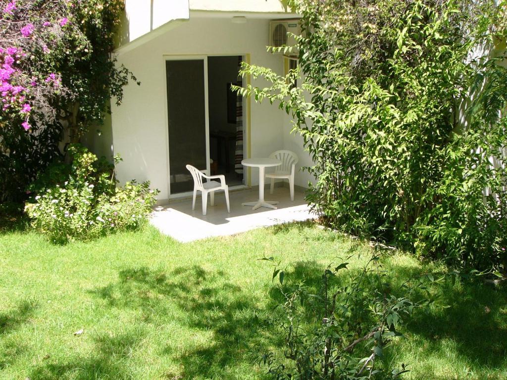 Hotell Helgas Paradise 2*